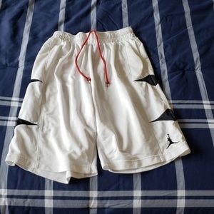 Mens medium Jordan shorts